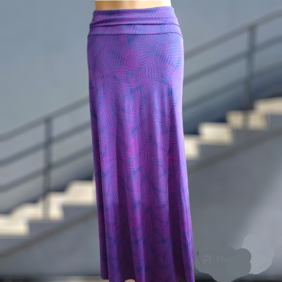 LuLaRoe Dresses & Skirts - LuLaRoe maxi skirt Med. purple blue abstract print dress lightweight comfortable